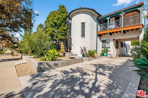 Photo of 420 N Orange Drive, Los Angeles, CA 90036 (MLS # 25593887)