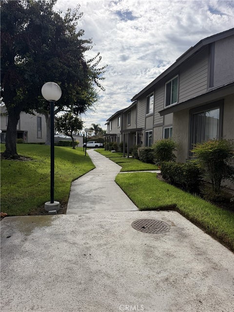 Photo of 3080 Bradford PL #E, Santa Ana, CA 92707 (MLS # PW26198666)