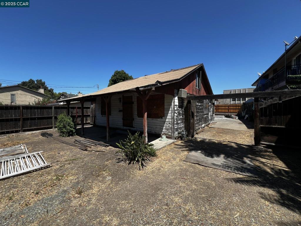 Unique unusual property sandwiched in between apartment buildings just off Monument Blvd down small Lane. Duplex or 4 plex potential zoning? Large lot, old house that has been boarded up and vacant for 25 years. Not sure how many bedrooms and bathrooms exist; county tax rolls say 1&1 but may have more. I will have access to interior of home this coming week. Large lot, old house, gated and fenced, perfect for hermit type, or contractor type, tons of storage areas. Gated and secure. Call LA for details.