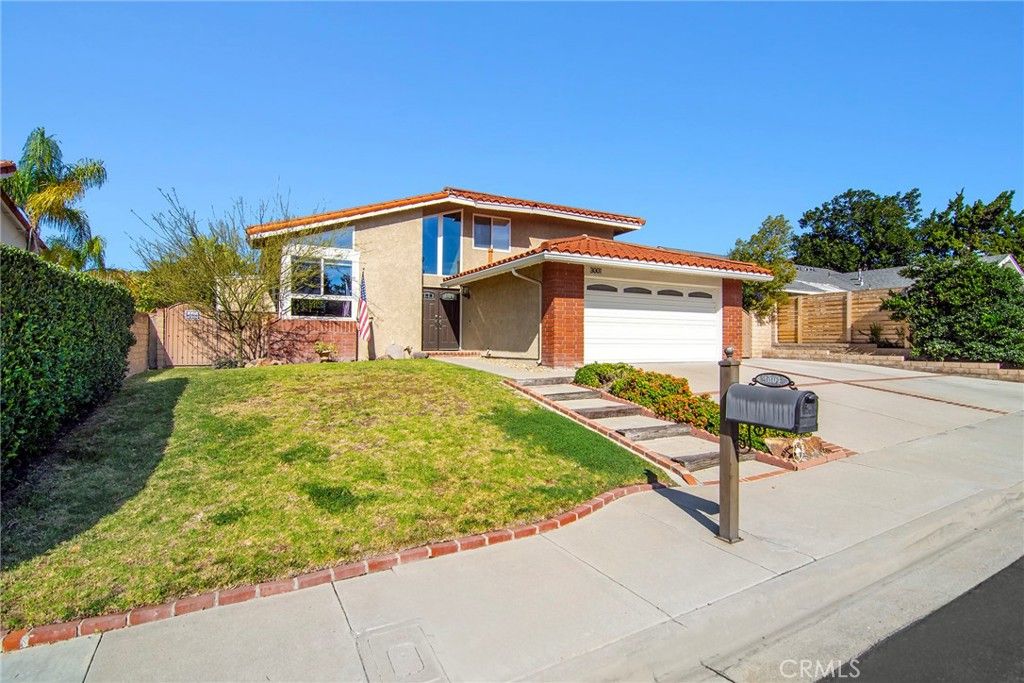 Photo of 3001 Sunflower St, Thousand Oaks, CA 91360 (MLS # SR26042625)
