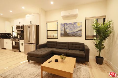 Photo of 9040 Phyllis Avenue #D, West Hollywood, CA 90069 (MLS # 26652223)