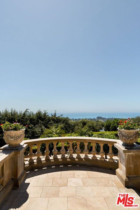 Tiny photo for 358 Woodley Road, Santa Barbara, CA 93108 (MLS # 26689399)