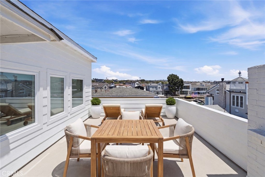 325 Grand Canal, Newport Beach CA 92662 - Photo 20