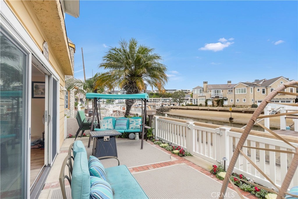 325 Grand Canal, Newport Beach CA 92662 - Photo 35