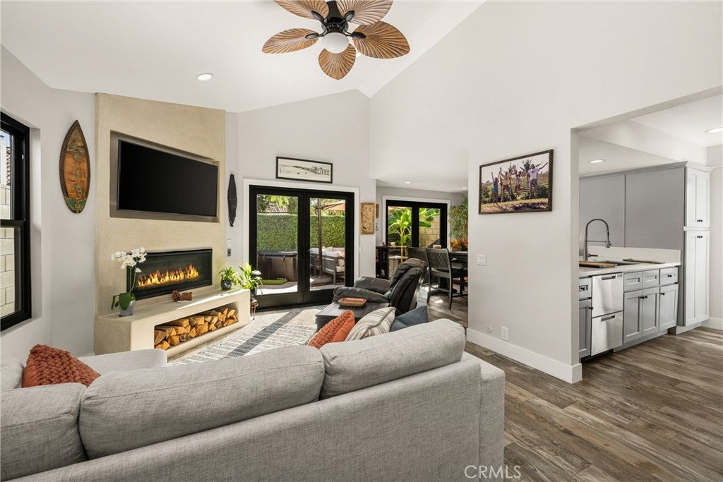 512 Oceanhill, Huntington Beach CA 92648 - Photo 17