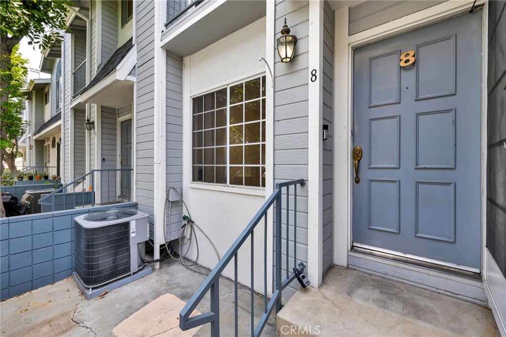 7420 Corbin ave 8