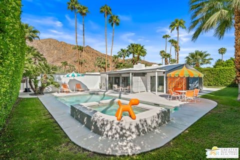 Photo of 844 N Topaz Circle, Palm Springs, CA 92262 (MLS # 26966853PS)