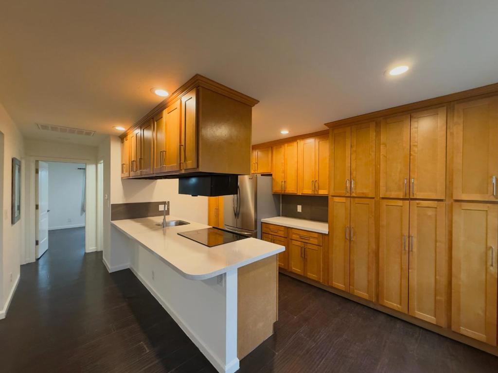 1340 William Court