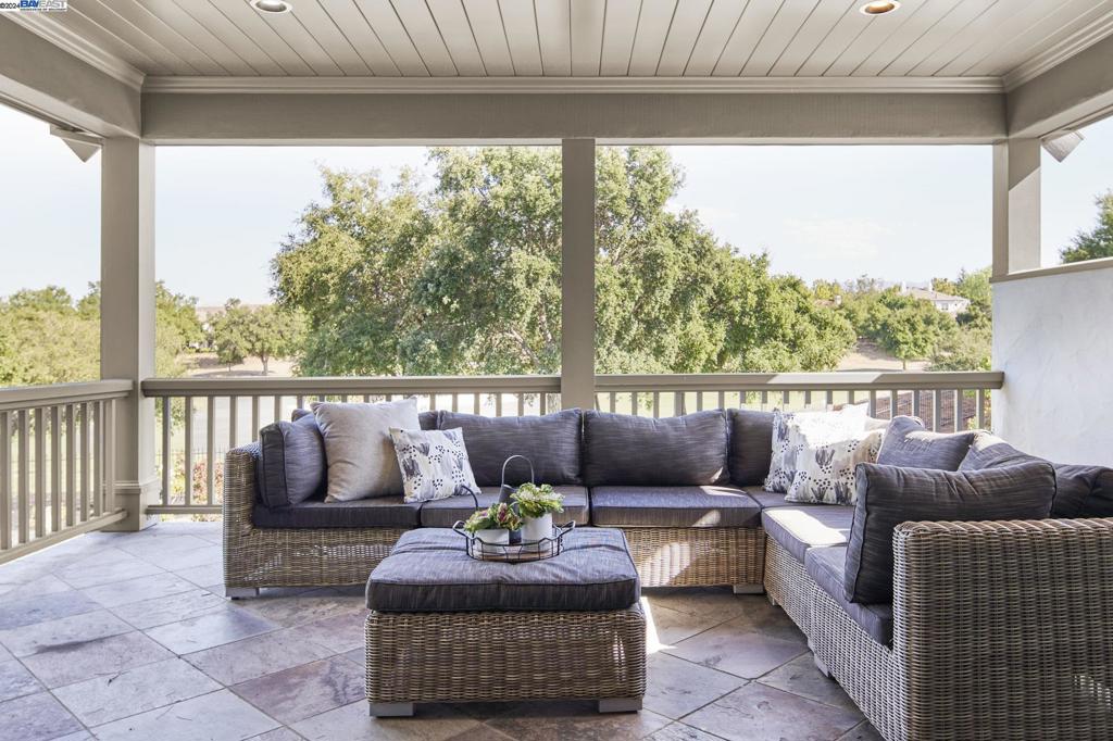 RUBY HILL - Residential