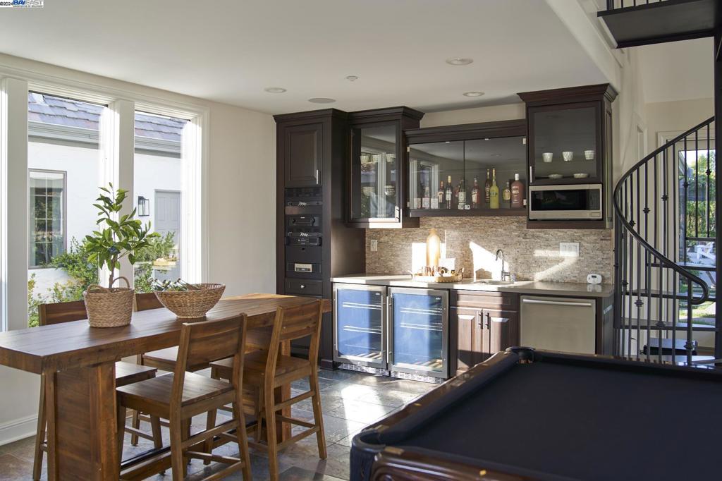 RUBY HILL - Residential