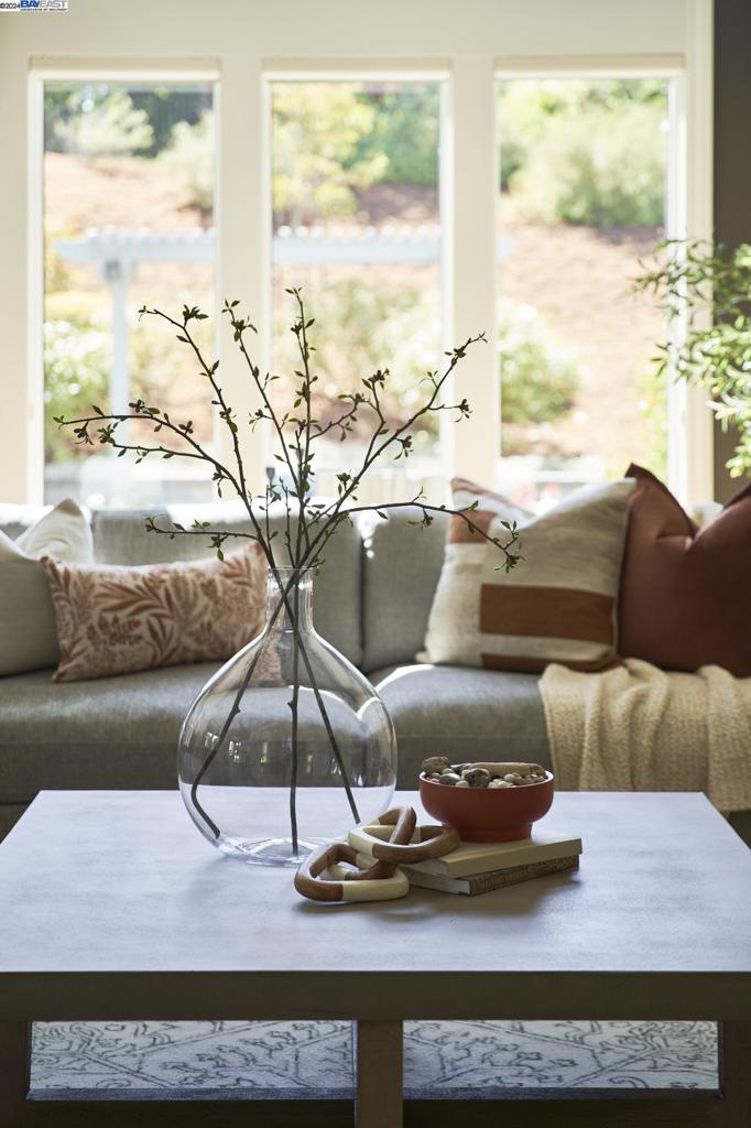 RUBY HILL - Residential