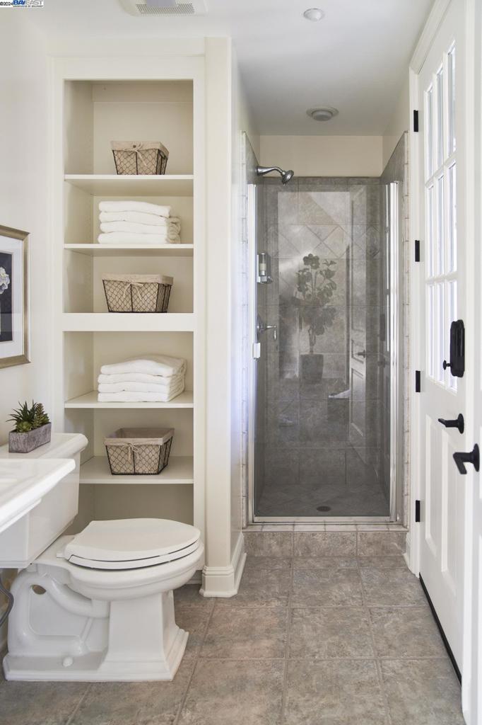 RUBY HILL - Residential