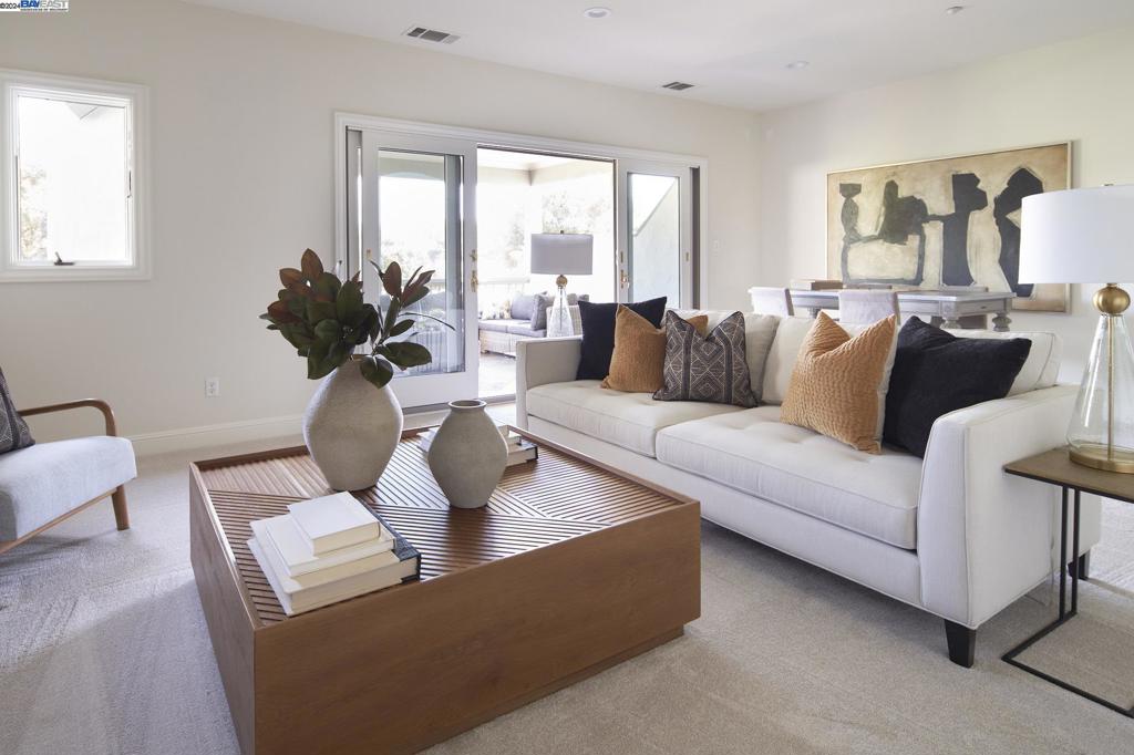 RUBY HILL - Residential