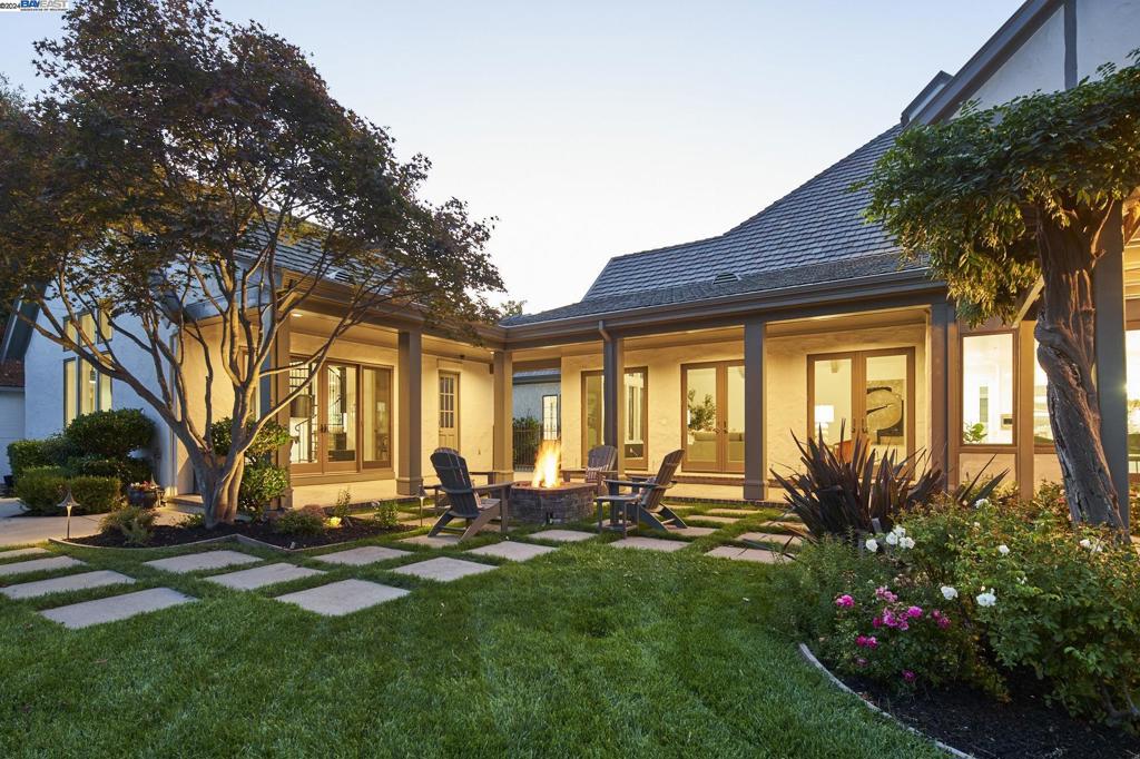 RUBY HILL - Residential