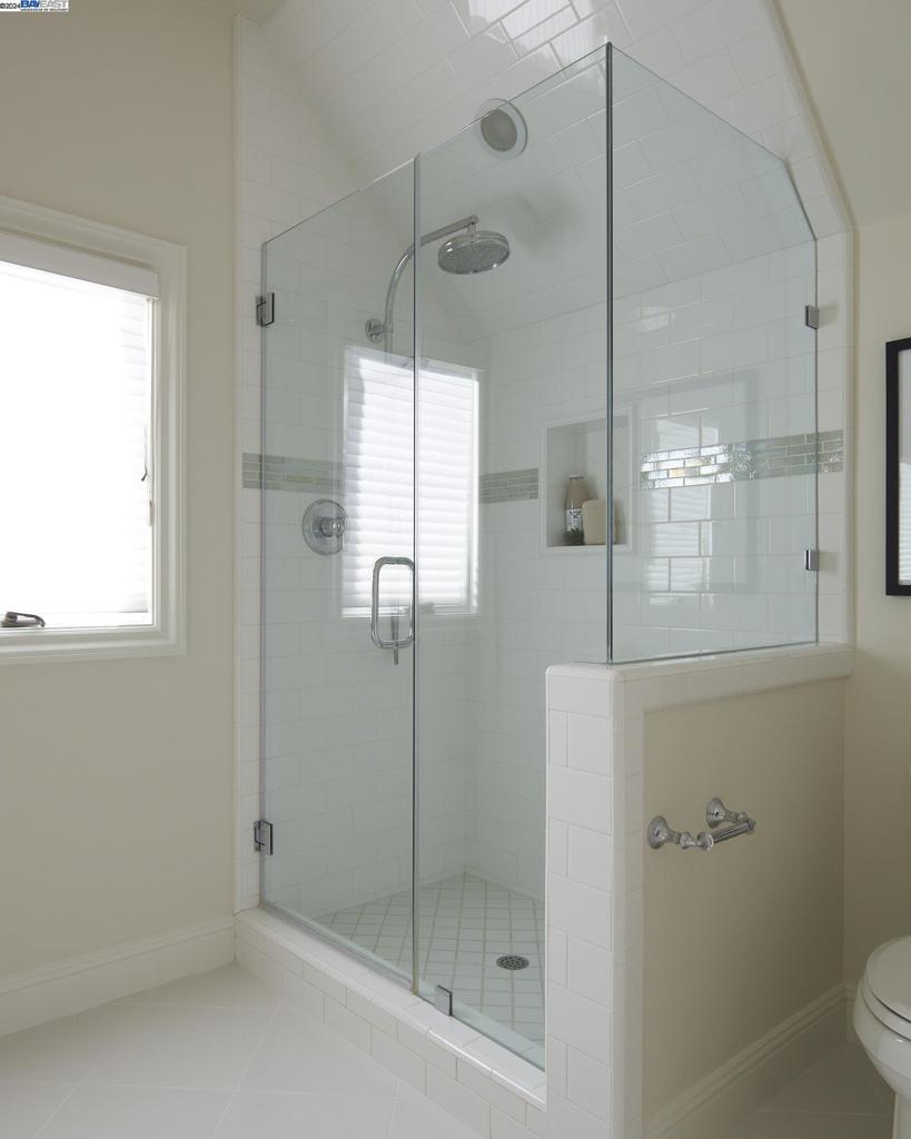 RUBY HILL - Residential