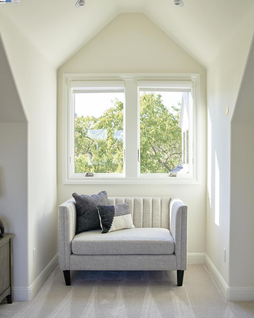 RUBY HILL - Residential