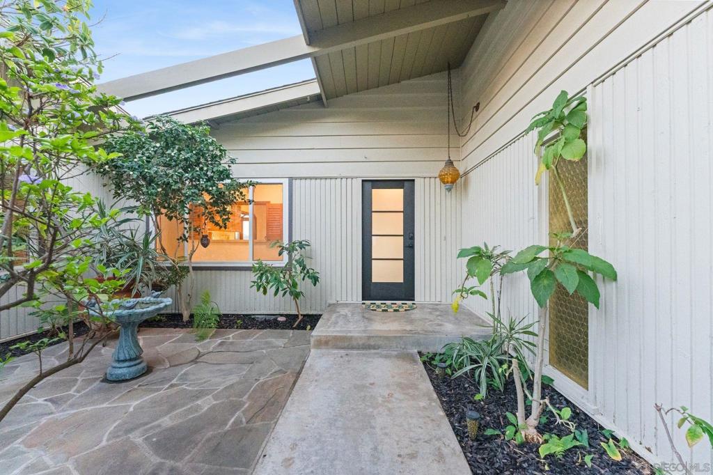 4815 Sunrise Hills Dr