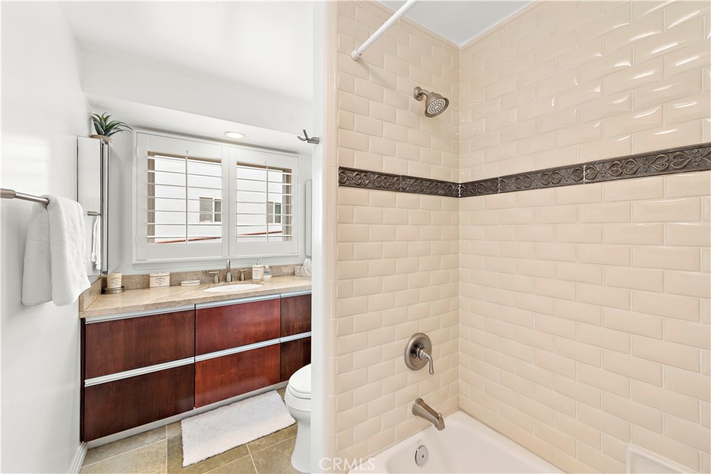 North Laguna (NL) - Residential Lease