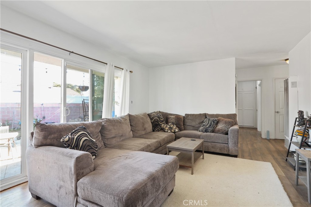 13616 Cornuta Avenue