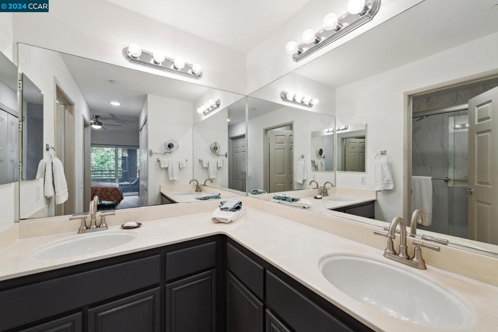 CLAREMONT HILLS - Residential