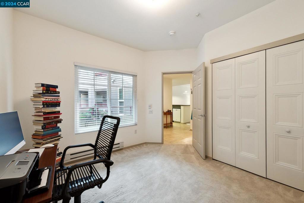 CLAREMONT HILLS - Residential