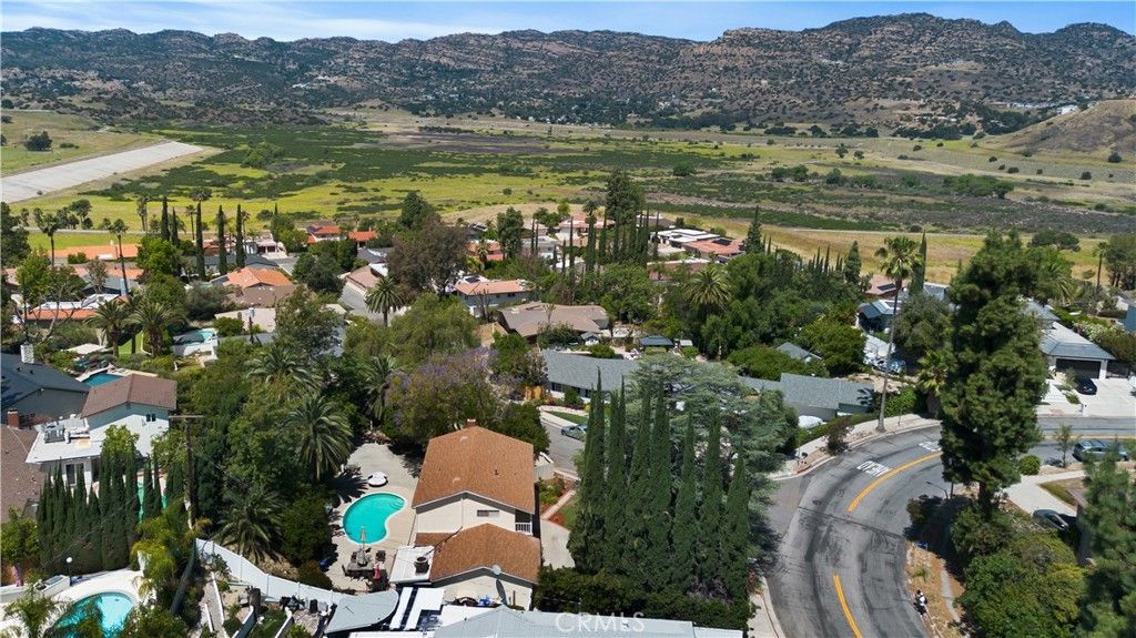 Photo of 8721 Farralone Ave, West Hills, CA 91304 (MLS # SR26061684)