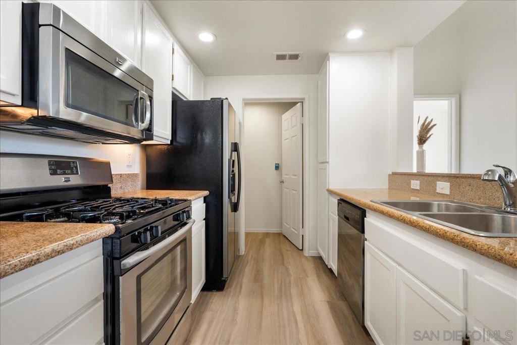 1338 Nicolette Ave 1034