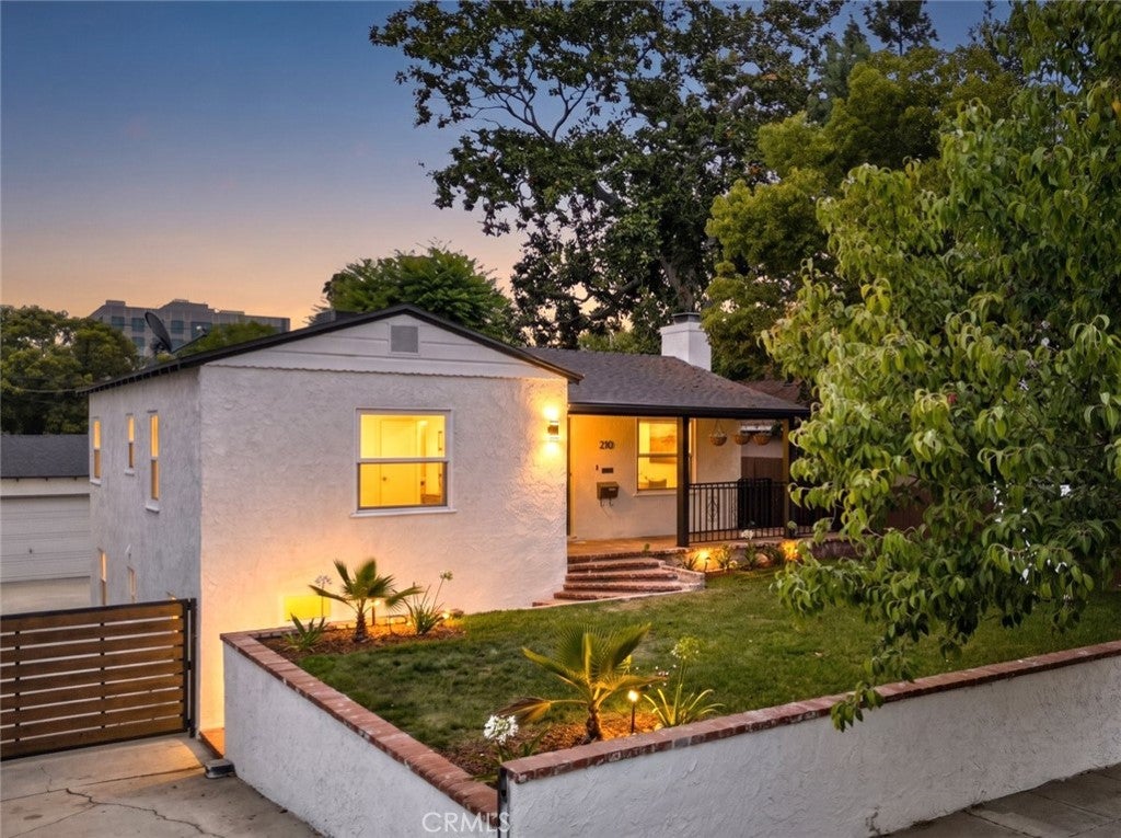 210 N Naomi Street, Burbank CA 91505