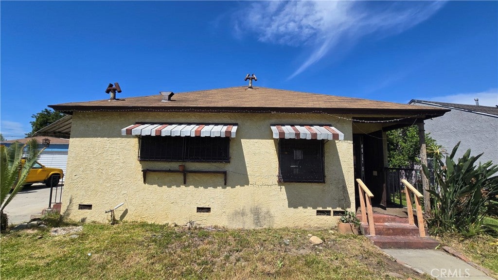 1605 E Orchard