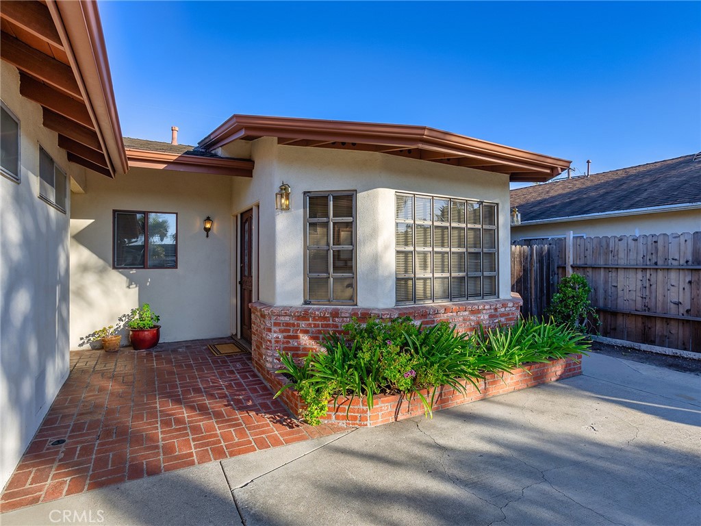 Santa Barbara: Other (80) - Residential