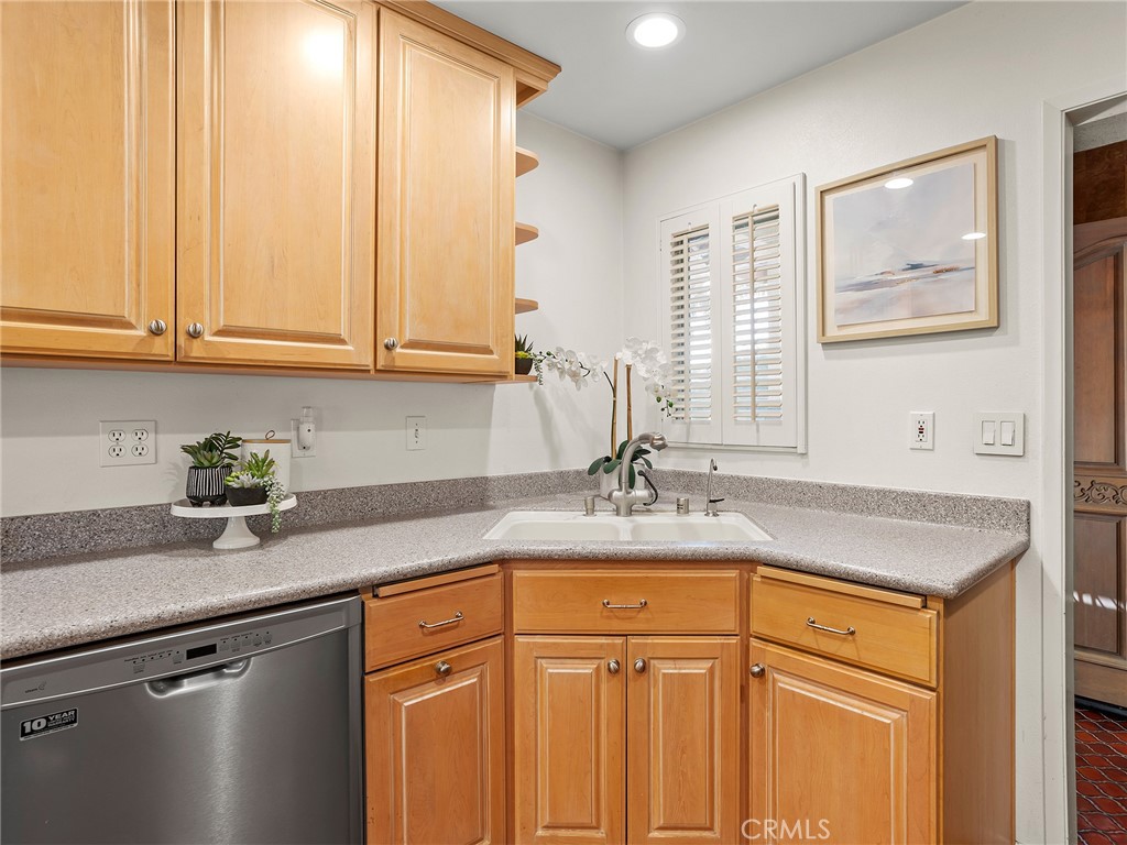 Santa Barbara: Other (80) - Residential