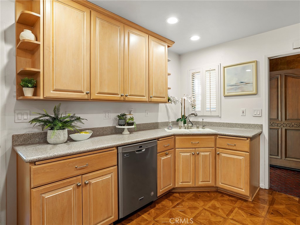 Santa Barbara: Other (80) - Residential