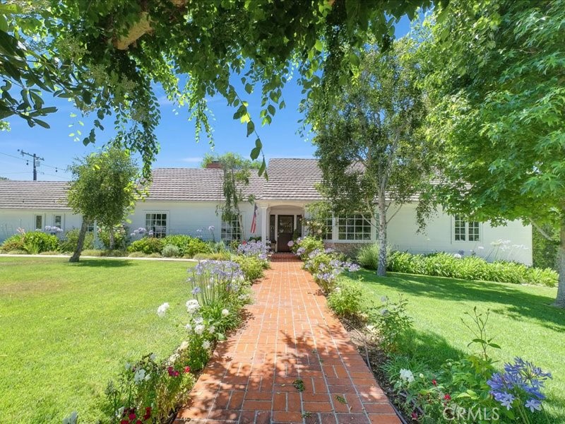 6 Williamsburg Lane