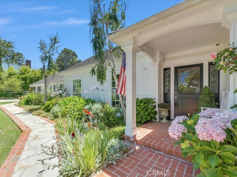 6 Williamsburg Lane