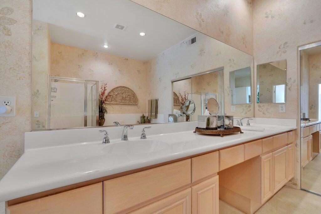 Rancho Mirage C.C. - Residential Lease