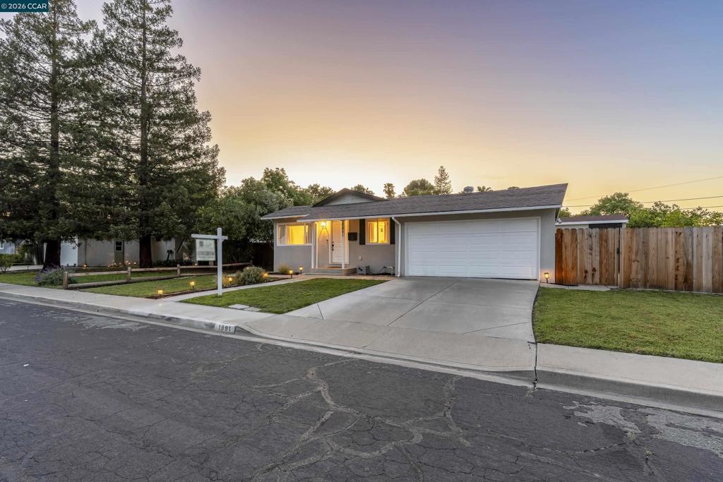 1891 Gilly Ln