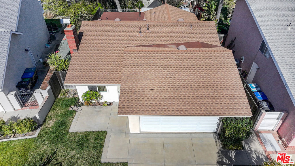 23061 Via San Gabriel