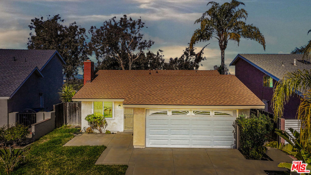 23061 Via San Gabriel
