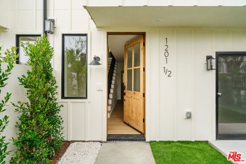 Photo of 1201 1/2 McCadden Place, Los Angeles, CA 90038 (MLS # 26641333)