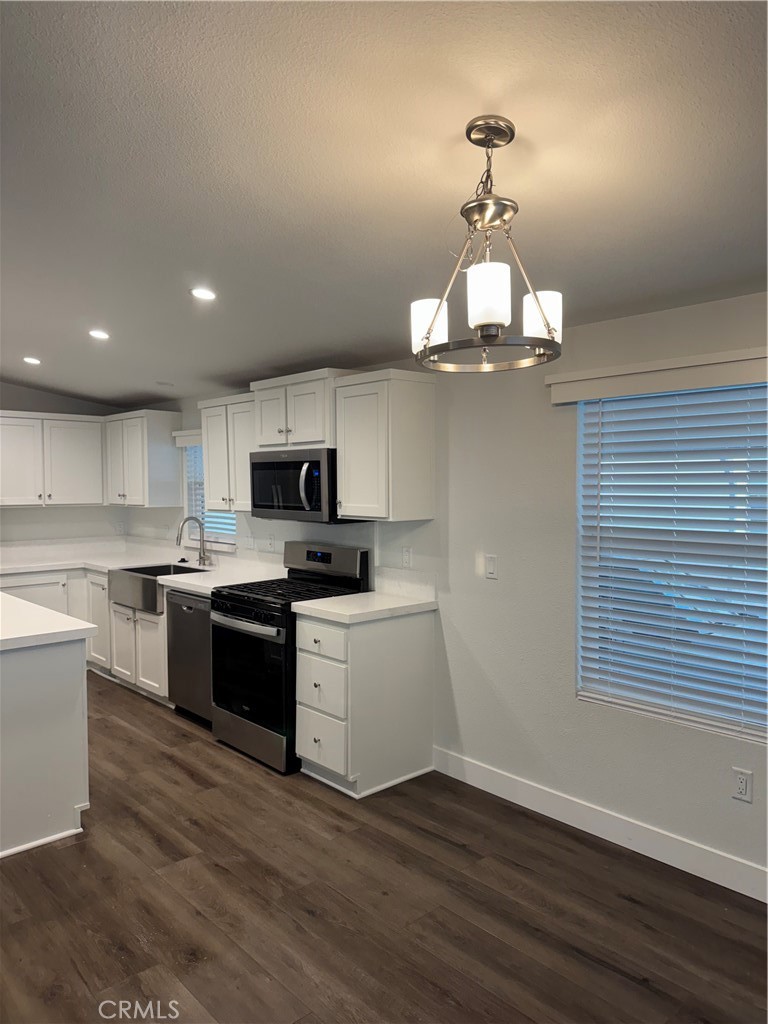 9850 Garfield Ave 18