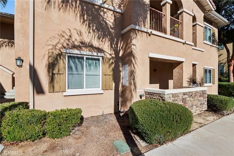 Photo of 26368 Arboretum Way #3201, Murrieta, CA 92563 (MLS # SW26060060)