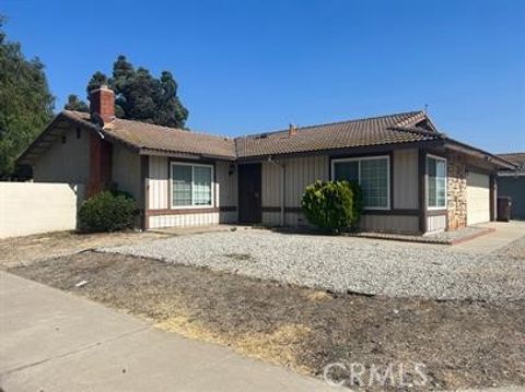Photo of 12540 Shadybend Dr, Moreno Valley, CA 92553 (MLS # SW26067280)
