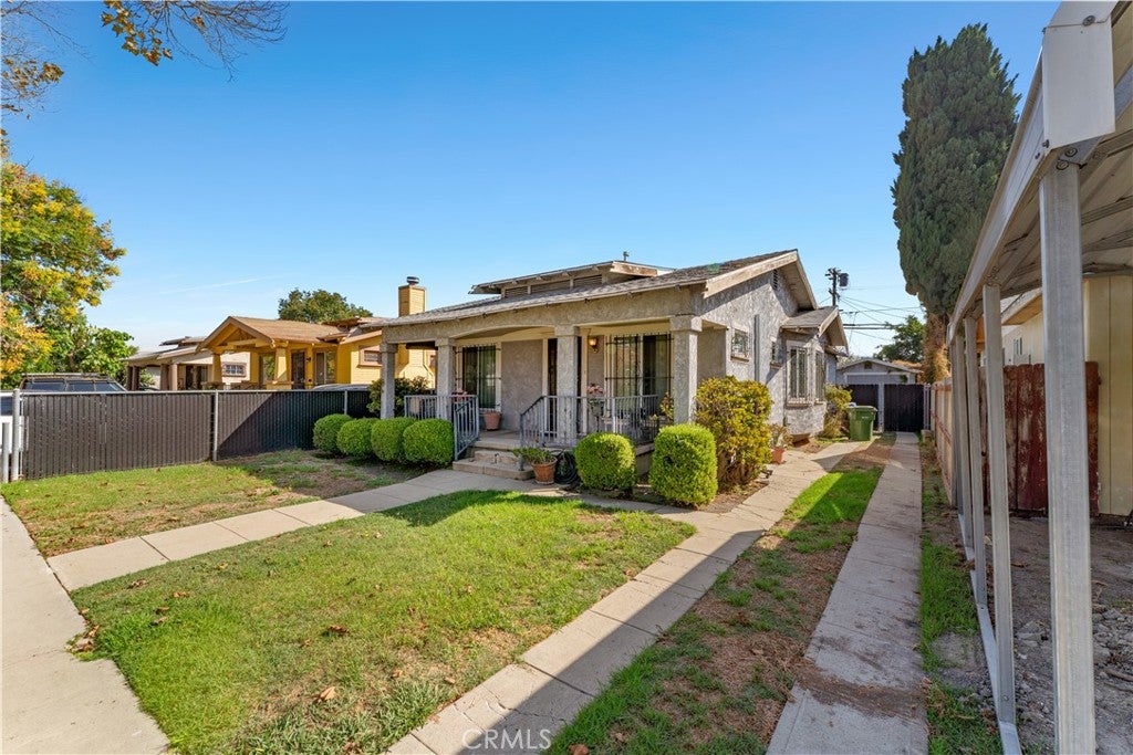 2928 Virginia