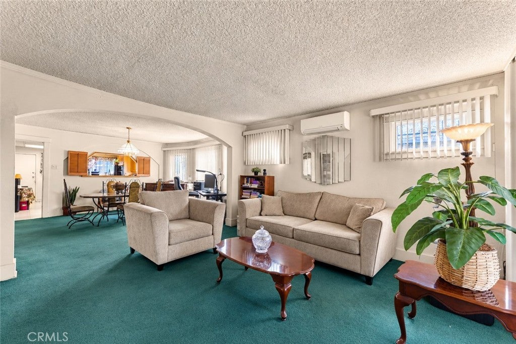 2928 Virginia
