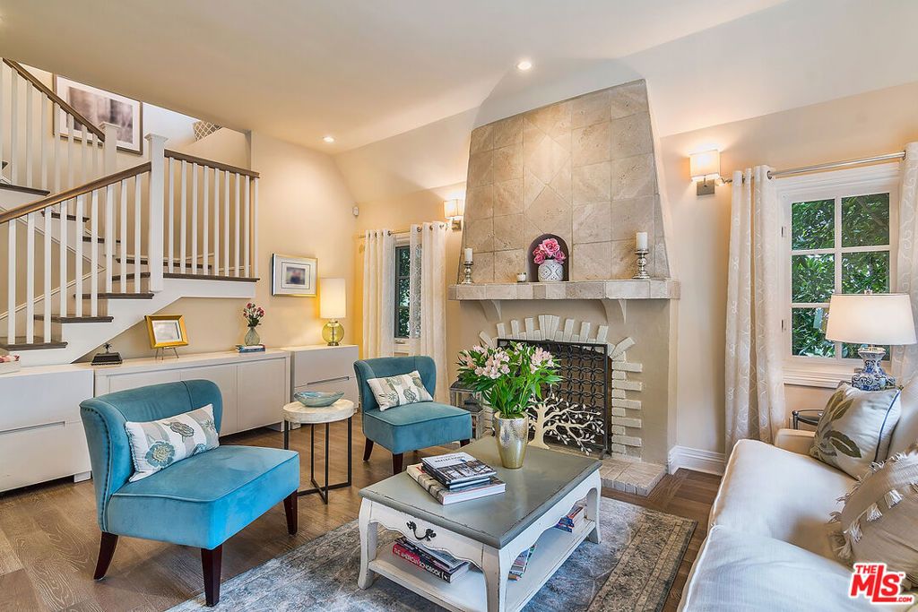 Photo of 9025 Ashcroft Avenue, West Hollywood, CA 90048 (MLS # 26848223)