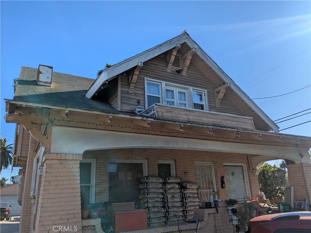 1852 W 49th Street St