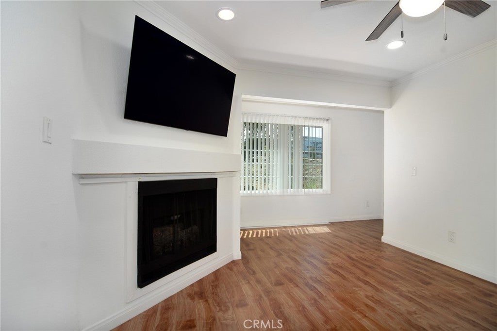 5525 Canoga Avenue 124