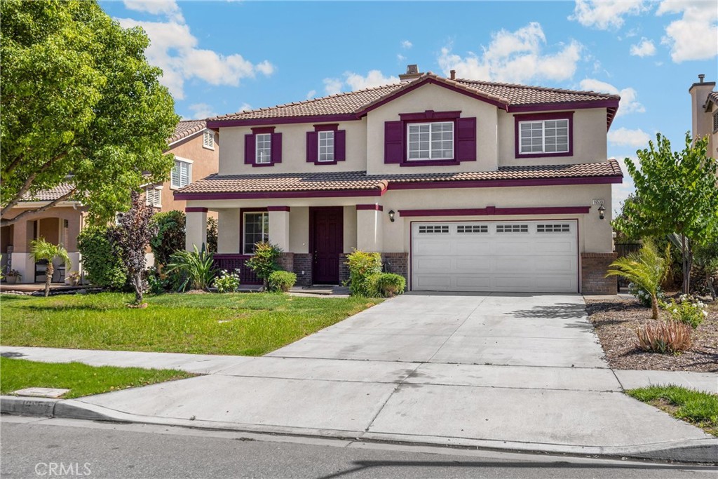 This beautiful home, built in 2005, is move-in ready and waiting for the perfect family to add their personal touches. With fresh interior paint, new flooring throughout, and an ideal layout, this property checks all the boxes for comfortable and stylish living.
Enjoy a convenient downstairs bedroom, perfect for guests or multi-generational living. The spacious family room features a cozy fireplace, seamlessly connected to the kitchen and dining areas—great for hosting and everyday enjoyment.
The kitchen is a true highlight, offering a center island, built-in cooktop, and plenty of cabinetry for all your culinary needs. Upstairs, you'll find a dedicated office nook and a separate laundry room for added convenience.
Additional features include an attached 2-car garage, solar panels for energy savings, and a flexible, light-filled floor plan. This home is ready for its' new owners to move in and make it their own.
Located near Sierra Lakes Golf Course, lot of shopping, dining, schools, and easy access to major freeways, 16539 Pismo Way combines comfort, functionality, and a prime Fontana location.
Don’t miss this opportunity—schedule your private showing today!