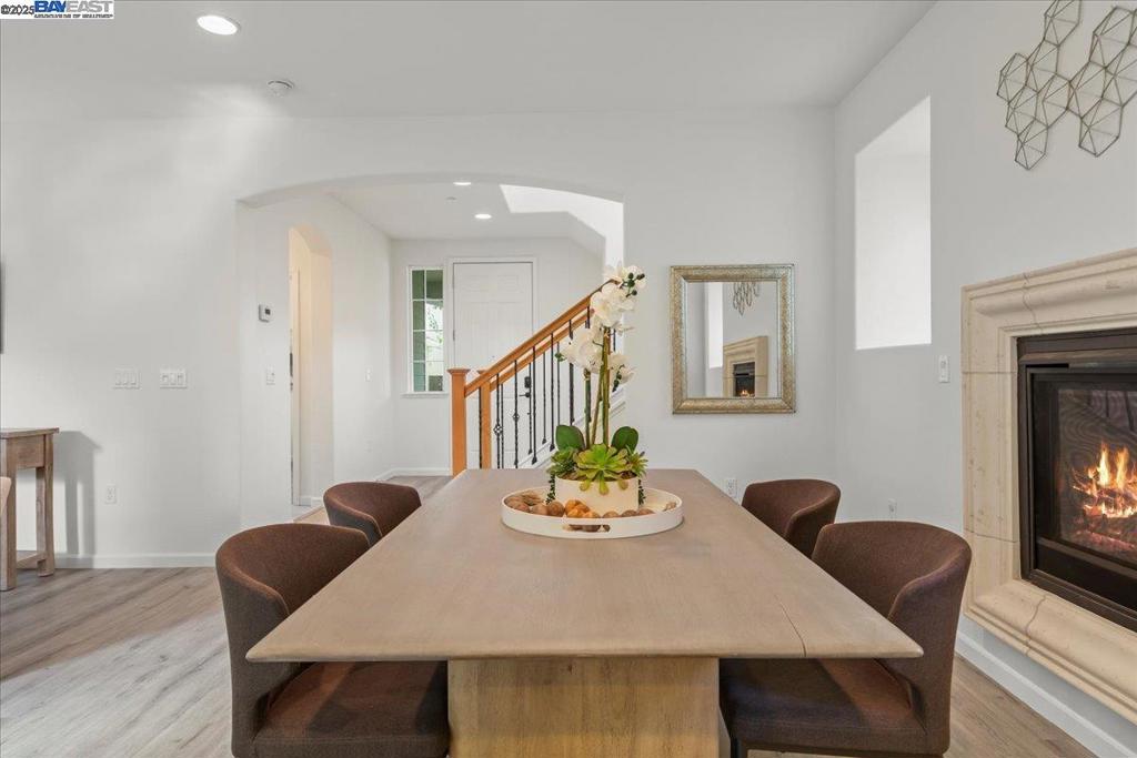 MOUNTAIN HOUSE - Residential