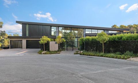 Photo of 20 Pine Court, Hillsborough, CA 94010 (MLS # ML82028559)